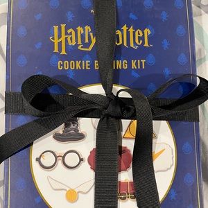 Williams Sonoma Harry Potter Cookie Cutter/Baking Set